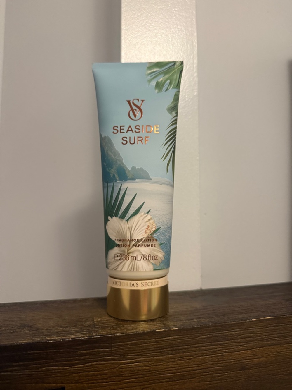 Victoria's Secret Seaside Surf Fragrance Lotion - Sky Blue & Gold